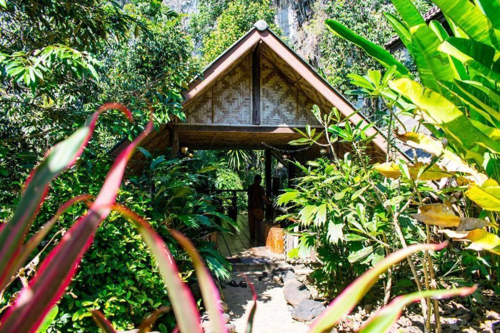 カオソック シルバー クリフ リゾート Khao Sok National Park エクステリア 写真